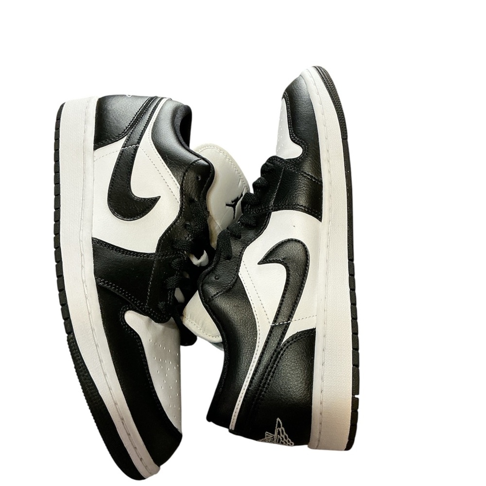 Women’s Air Jordan 1 Low “Panda” Size 11.5 DC0774-101 New w/o box‎